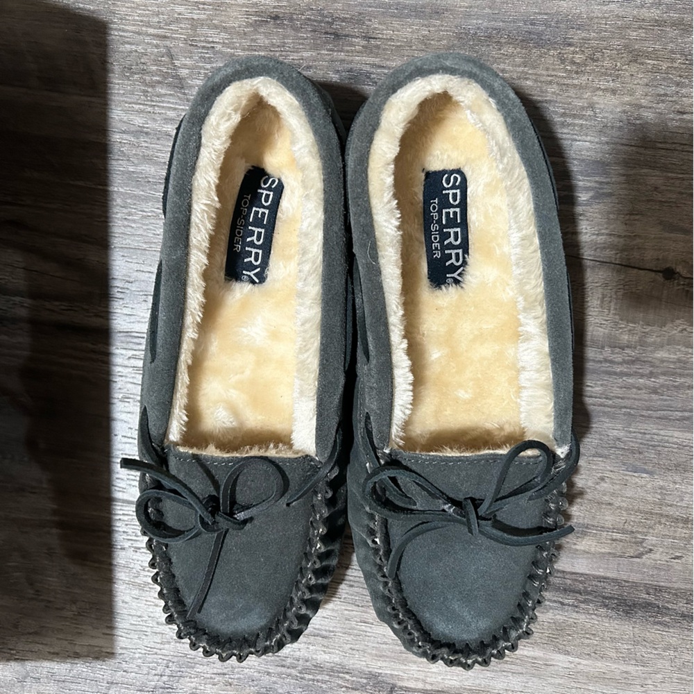 New Never Worn Sperry Women's Soze 8 Dark Gray Moccasins with Cream Lining